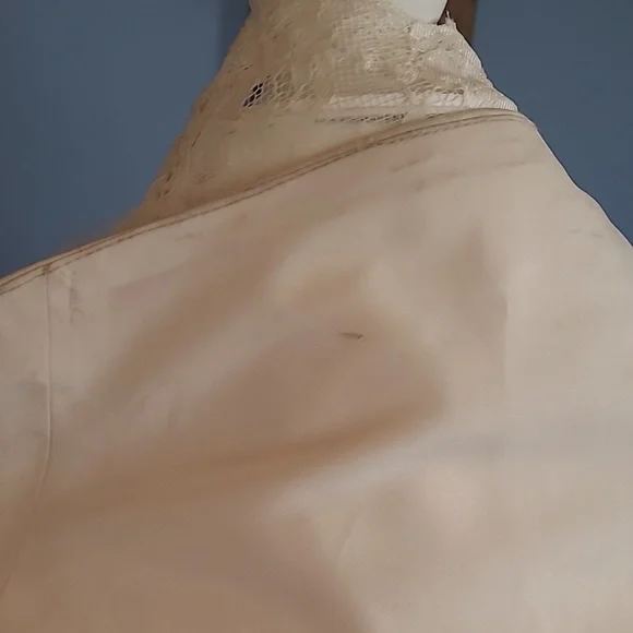 Maggie Sottero wedding gown - Picture 11 of 17